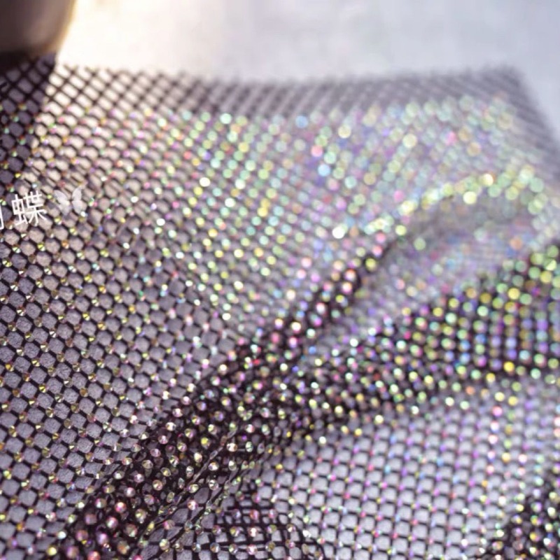 قماش شبكي مطاطي مزخرف بأحجار ا - مراجعة Crystal Mesh Fabric وسعره